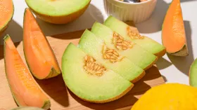 Польза и вред дыни для организма человека