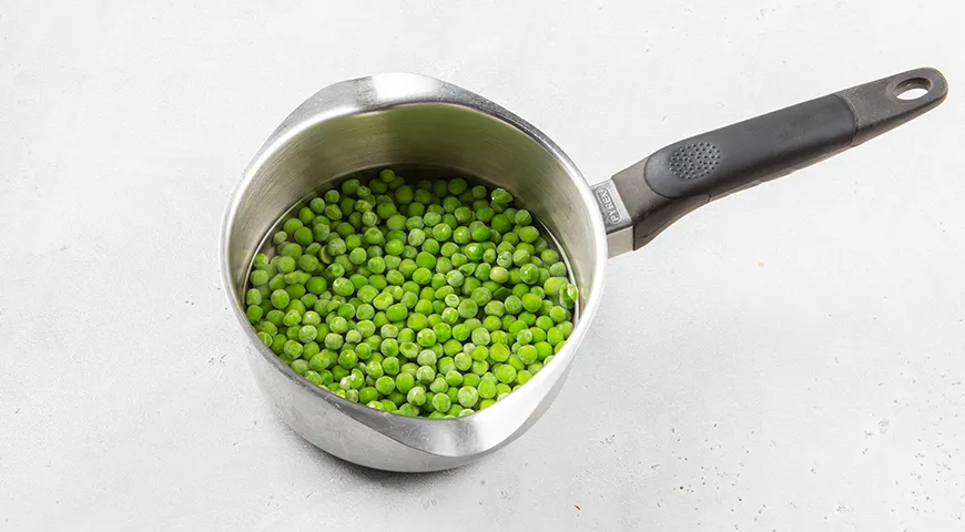 Оливье с крабовыми палочками