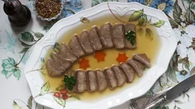 Заливное из языка