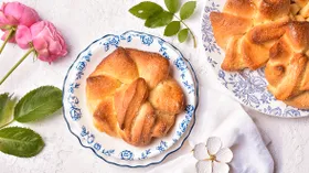 Булочки-розочки с сахаром
