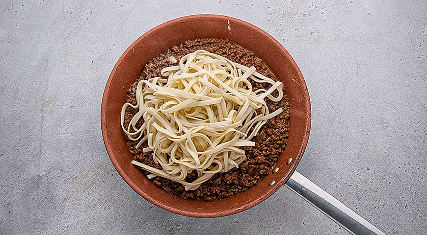 Острая лапша дан-дан с фаршем