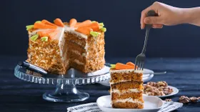 День морковного торта