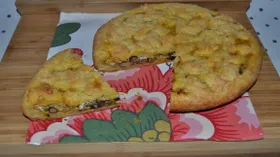 Пирог с фасолью и грибами