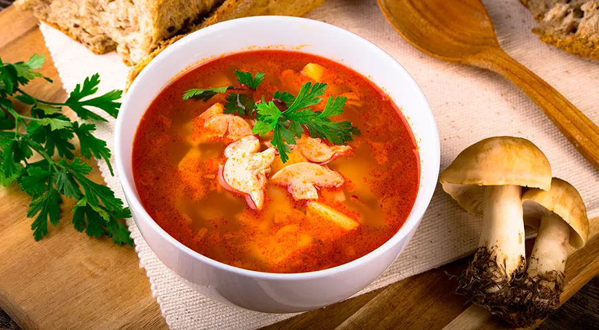 Борщ с майским грибом