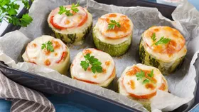 Кабачки, фаршированные мясом и рисом