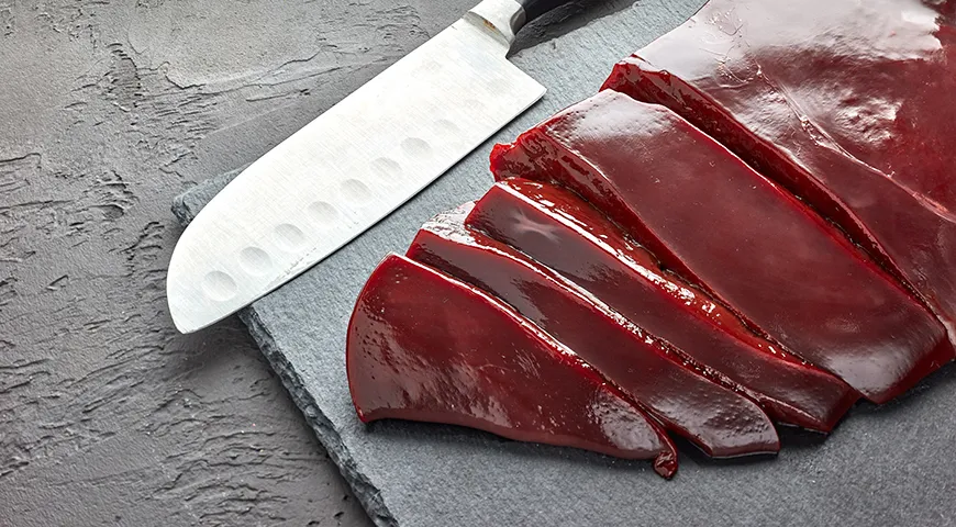 Рекомендуемая суточная норма потребления говяжьей печени для взрослого составляет 80–100 г (1–2 раза в неделю)