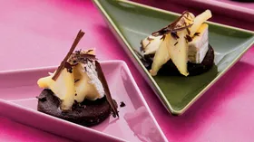 Рецепты с молочной продукцией, фруктами и сырами с плесенью