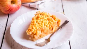 Сбричолата с яблоками