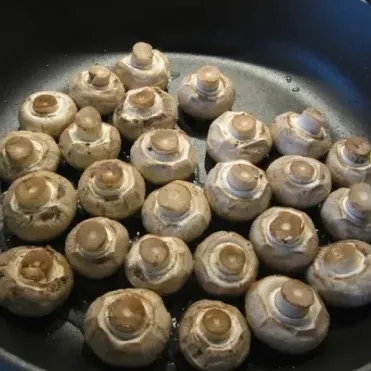 Кабачки, фаршированные крупой