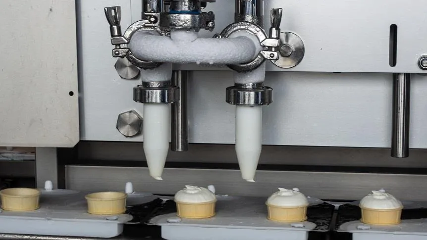 Машина по производству мороженого в стаканчиках