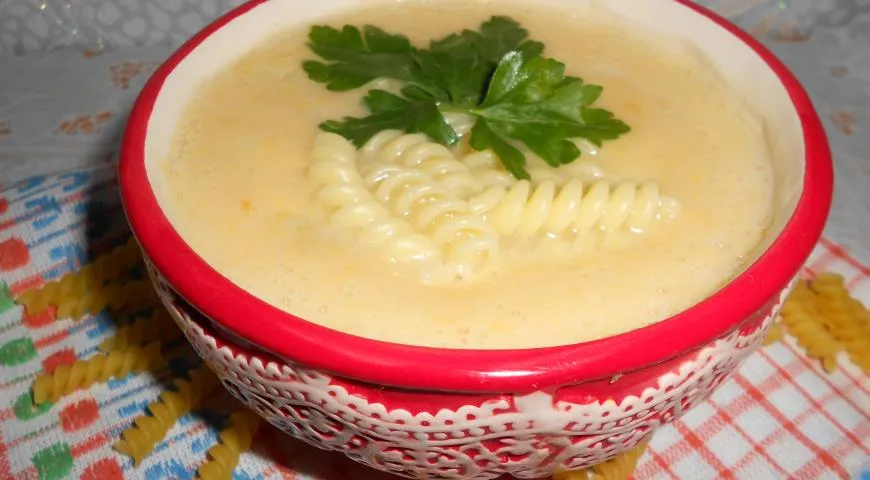 Картофельный крем-суп с макаронами
