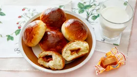 Булочки с конфетами