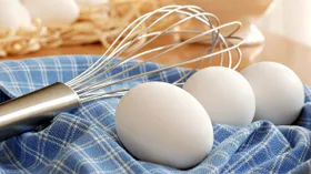 Чем заменить яйца в рецептах выпечки, котлет и сырников