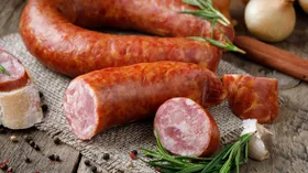 Как появилась краковская колбаса, ее история и состав