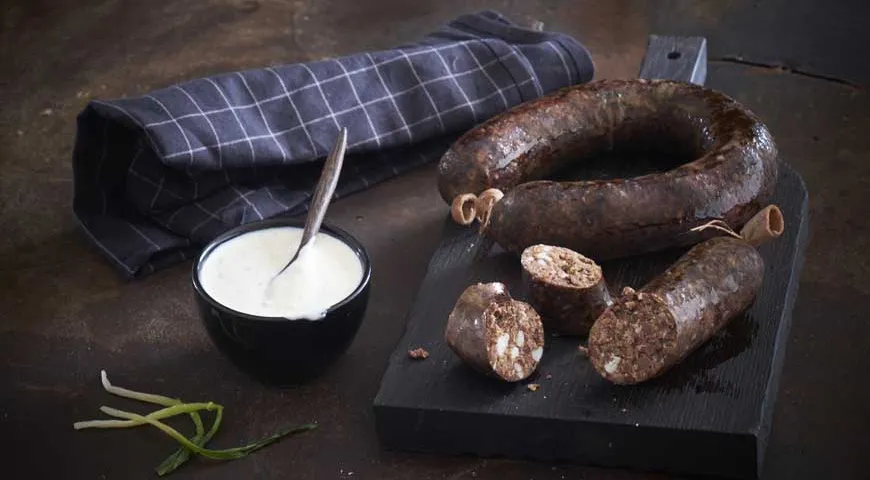 Тузлукъ, соус к мясным блюдам на айране