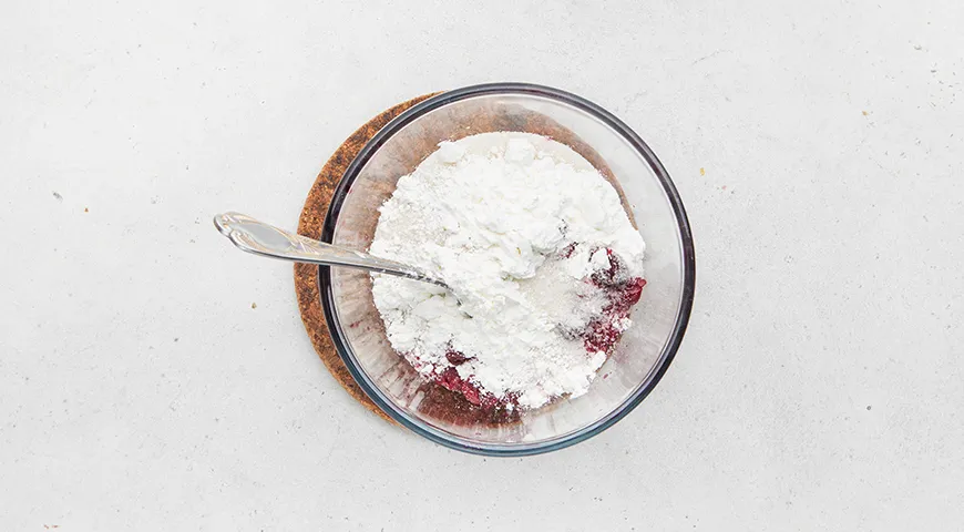 Осетинский пирог с вишней (балджин)