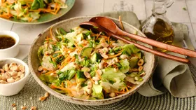 Рецепты с салатом и соусом соевым