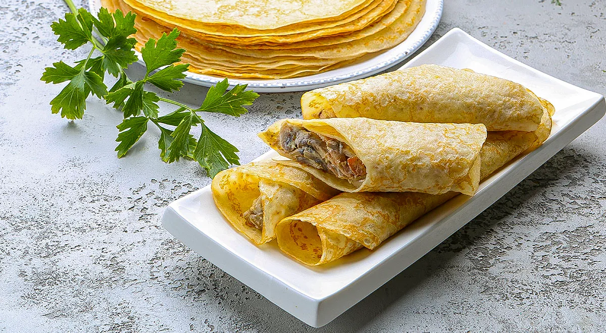 Блинчики с беконом и грибами