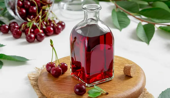 Как приготовить вишневую наливку дома: ингредиенты и 5 лучших рецептов