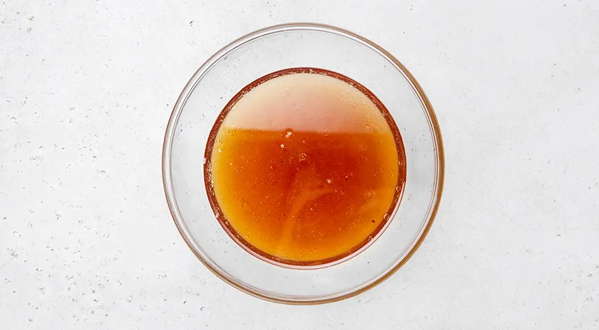 Постная коврижка с вареньем