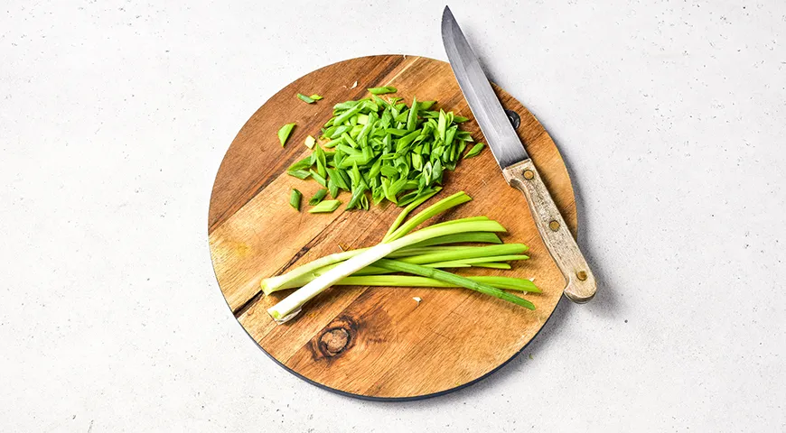 Свинина с лапшой под сладким соусом