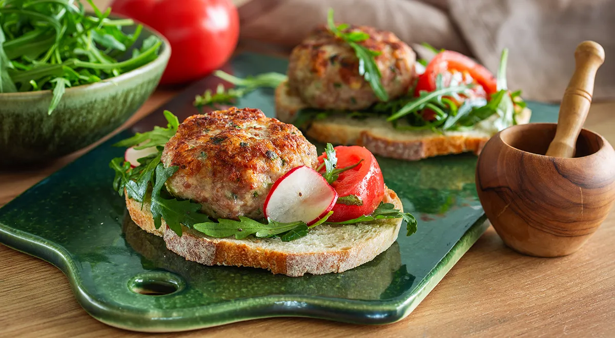 Рецепт сочных рубленых котлет из свинины на сковороде