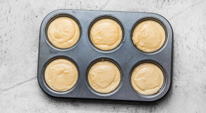 Маффины с джемом внутри