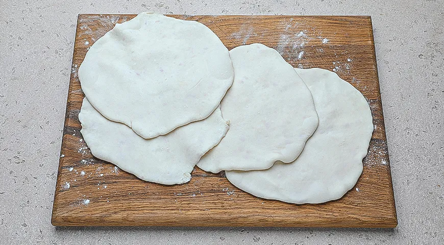 Классический балкарский хычин с картофелем и сыром