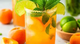 Мохито абрикосовый с мятой и дольками лайма