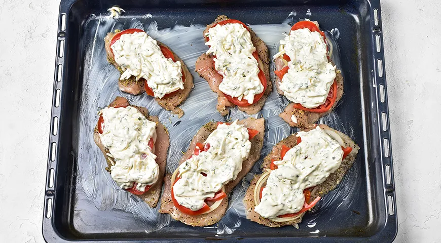 Куриное филе под шубой в духовке