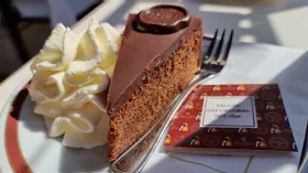 Как сделать шоколадный торт Захер, раскрываем секреты успеха