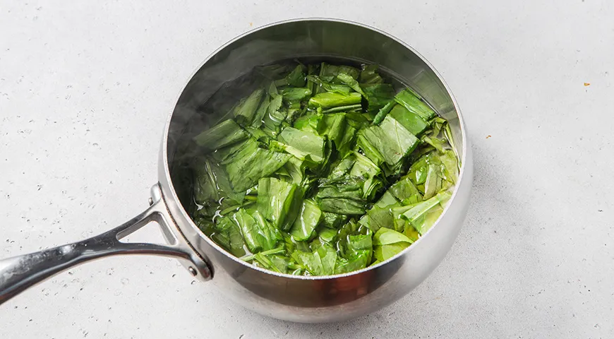 Холодник из свеклы и щавеля