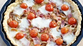 Рецепты с сырами, беконом и черри