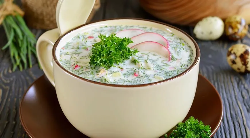 Тан и айран – прекрасная основа холодных супов, например, для окрошки