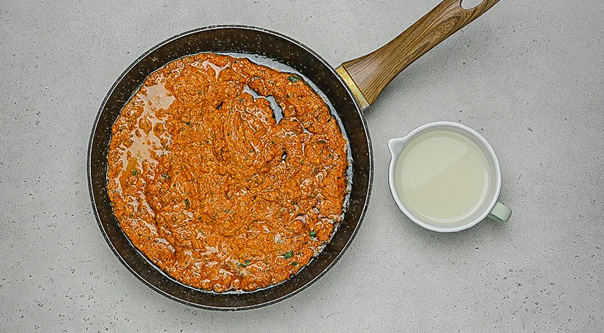 Спагетти с соусом Ромеско