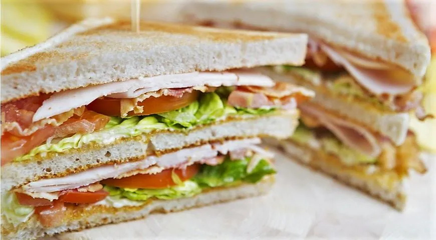 Клубный сэндвич с индейкой