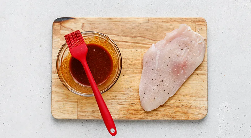 Куриное филе, жаренное в пергаменте