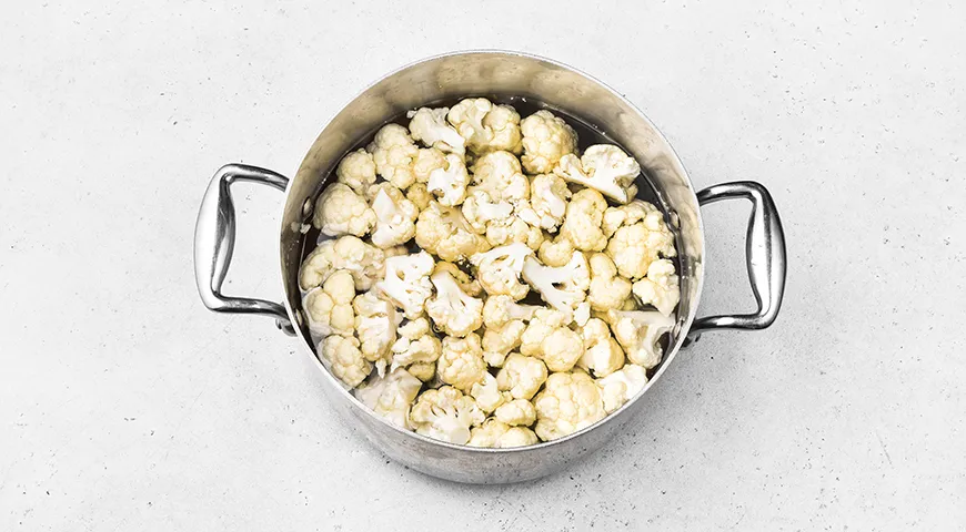 Цветная капуста с сухарями и чесноком