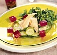 Рыбный салат со свекольным желе и ароматным маслом