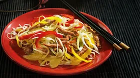 Яичная лапша с мясом