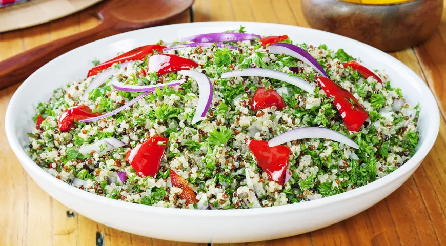 Салат с амарантом — блюдо для поклонников полезного питания