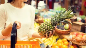 Как правильно выбирать фрукты в магазине