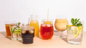 Стало известно, какой напиток обезвоживает в жару хуже кофе