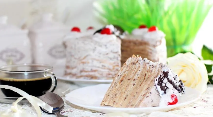 Блинный торт с маскарпоне и шоколадом 