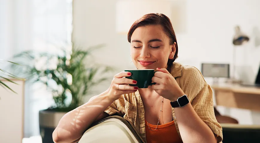 Декаф предпочитают те, кто хочет снизить потребление кофеина или старается не превышать свою норму