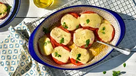 Рецепты с соусами, сыром Моцарелла и томатами