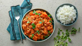 Постное рагу из батата с белой фасолью