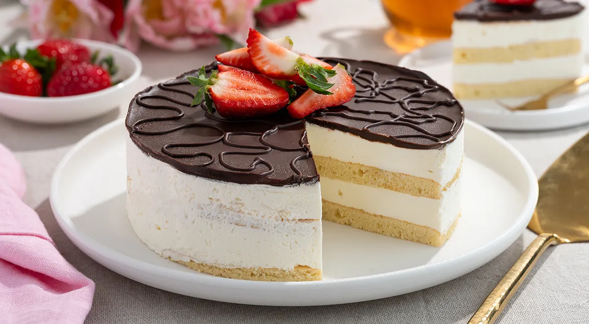 Самые популярные молочные торты: «Птичье молоко», «Молочная девочка» и другие хиты