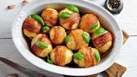Картофель в беконе, запечённый в духовке