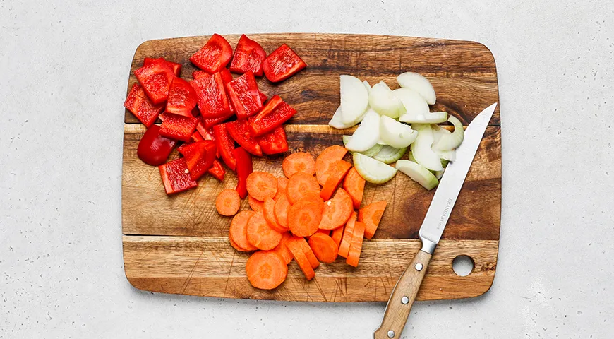 Свиные рёбрышки, запечённые с картошкой (в рукаве)